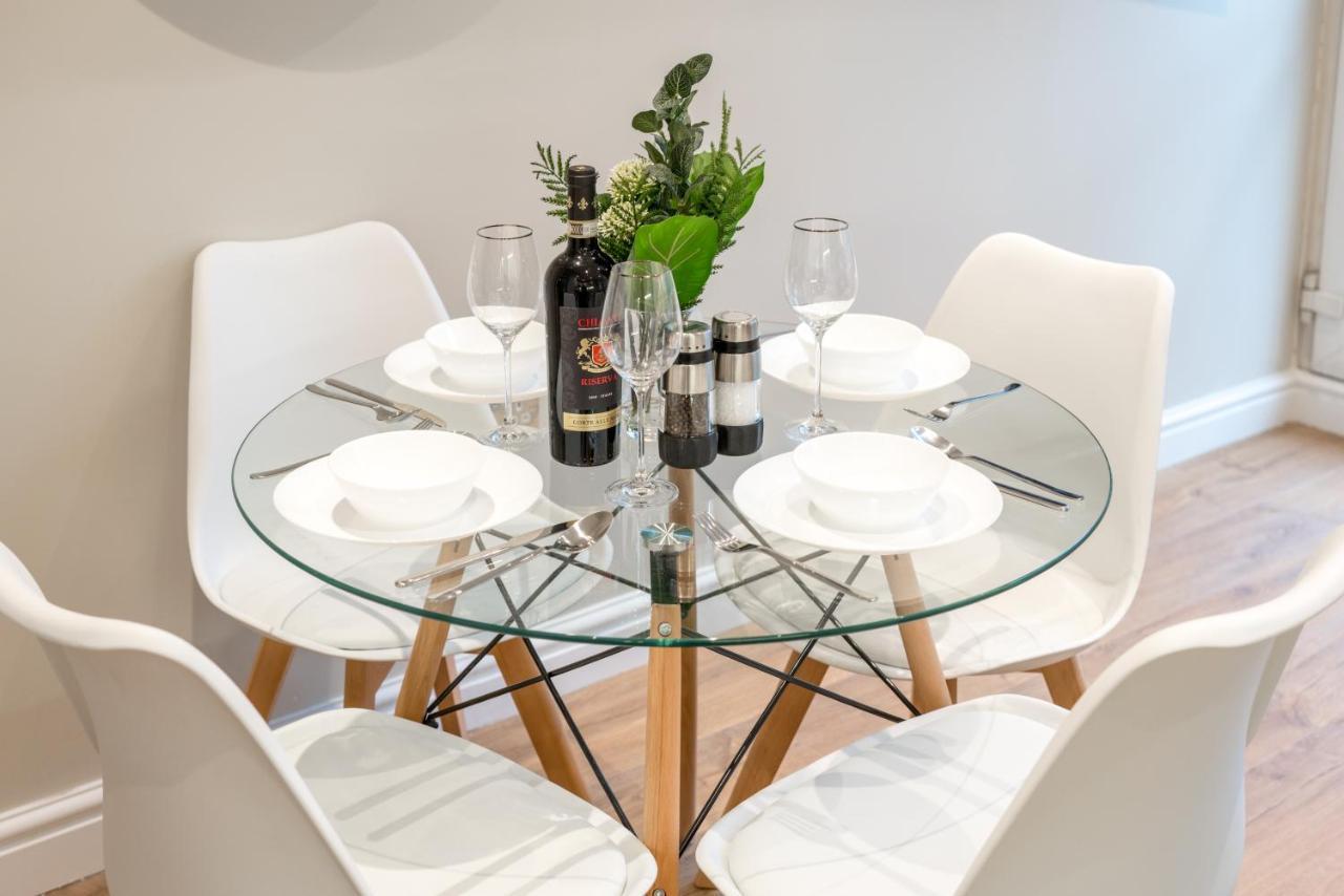 Westfield Apartment 2 Bedroom Near Notting Hill ロンドン エクステリア 写真