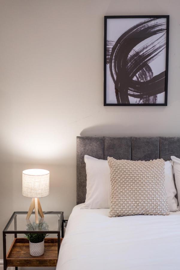 Westfield Apartment 2 Bedroom Near Notting Hill ロンドン エクステリア 写真
