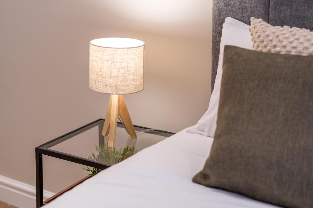 Westfield Apartment 2 Bedroom Near Notting Hill ロンドン エクステリア 写真