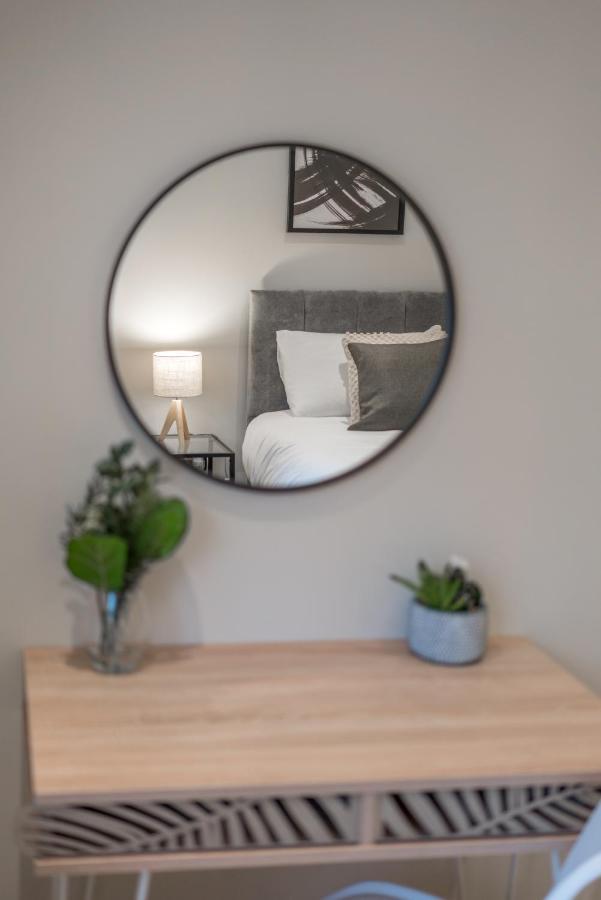 Westfield Apartment 2 Bedroom Near Notting Hill ロンドン エクステリア 写真